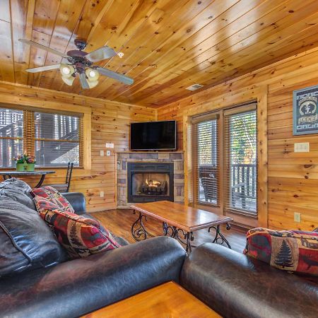 Family Ties Lodge Gatlinburg Exterior photo